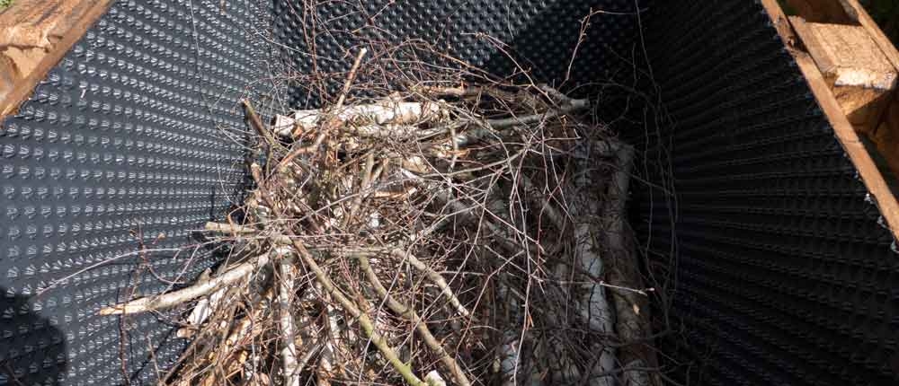 Hochbeet befüllen mit Füllschicht