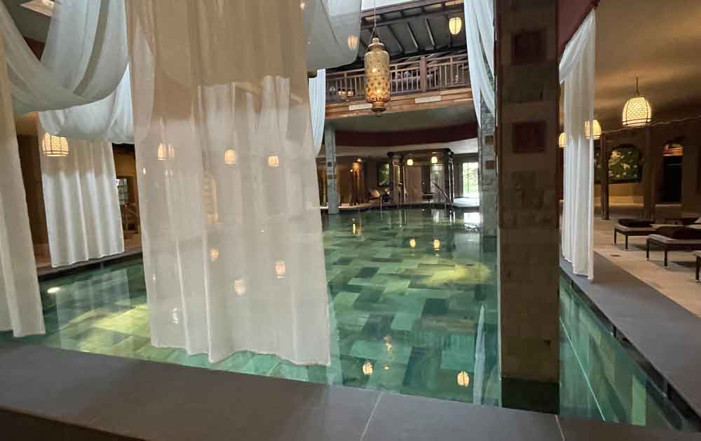 Innenpool Bali spa Hamburg