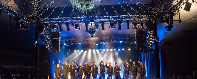 12 Tenors