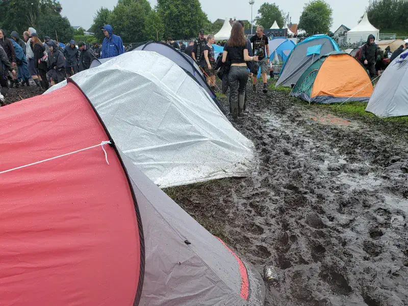Wacken Übernachten: Zelten & Pensionen
