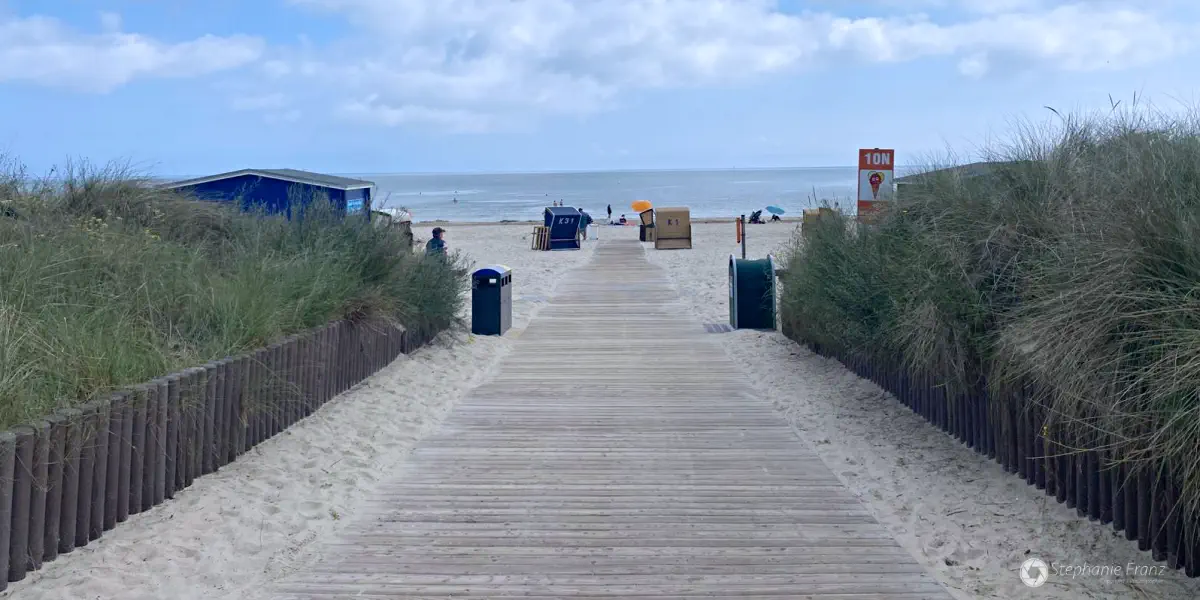 Ostsee Urlaub: Barrierefreier Strandaufgang in Karlshagen