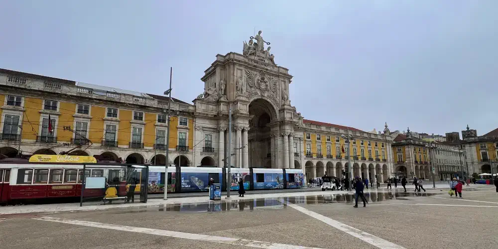 Triumphbogen Arco da Rua Augusta in Lissabon