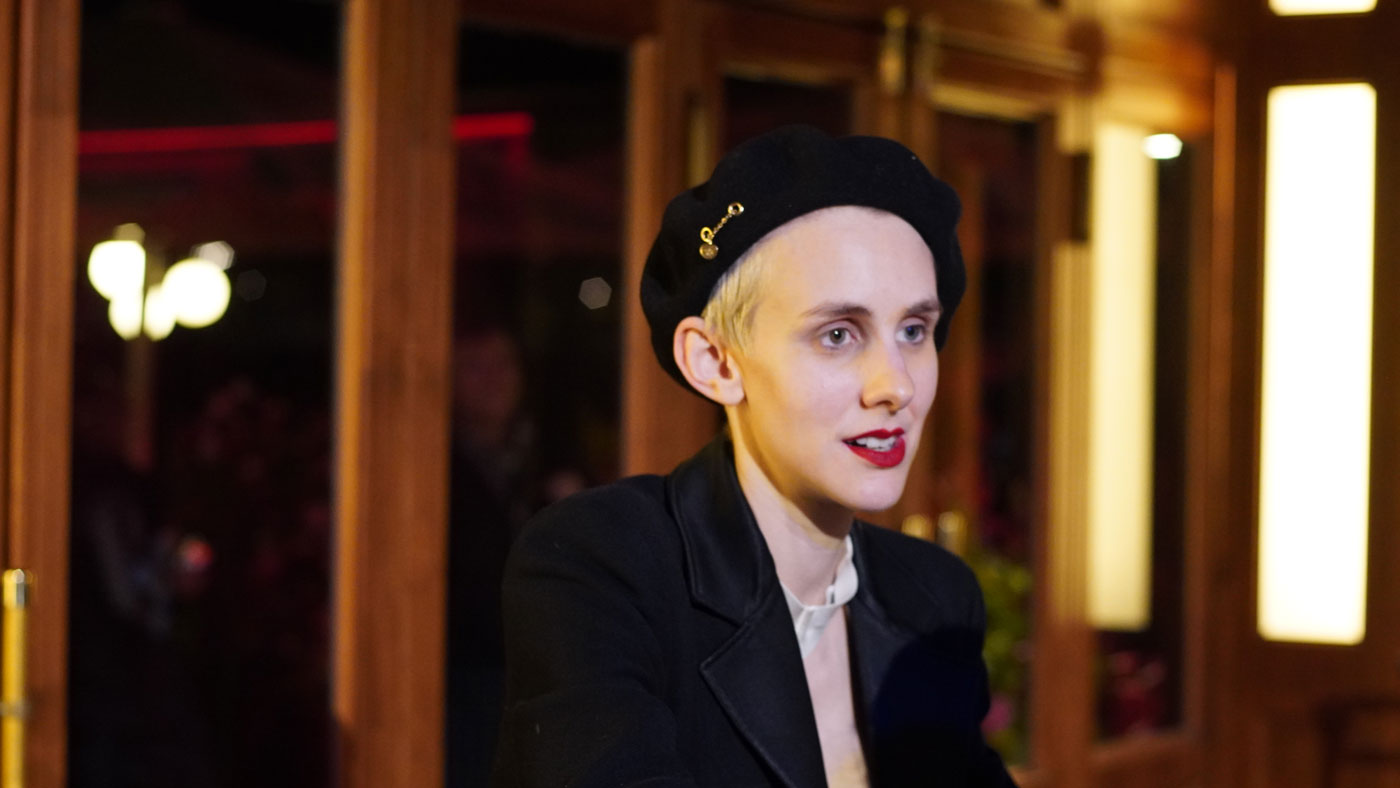 Lisa Eckhart im Tipi am Kanzleramt im Umfeld des VIVAZIN-Interviews